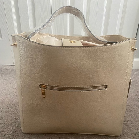 Brand New Tote Bag - tags still on - Picture 2 of 2